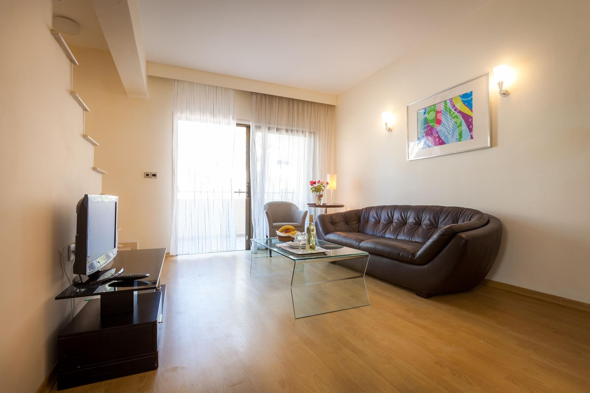 Crown Resorts Henipa Larnaca Luaran gambar