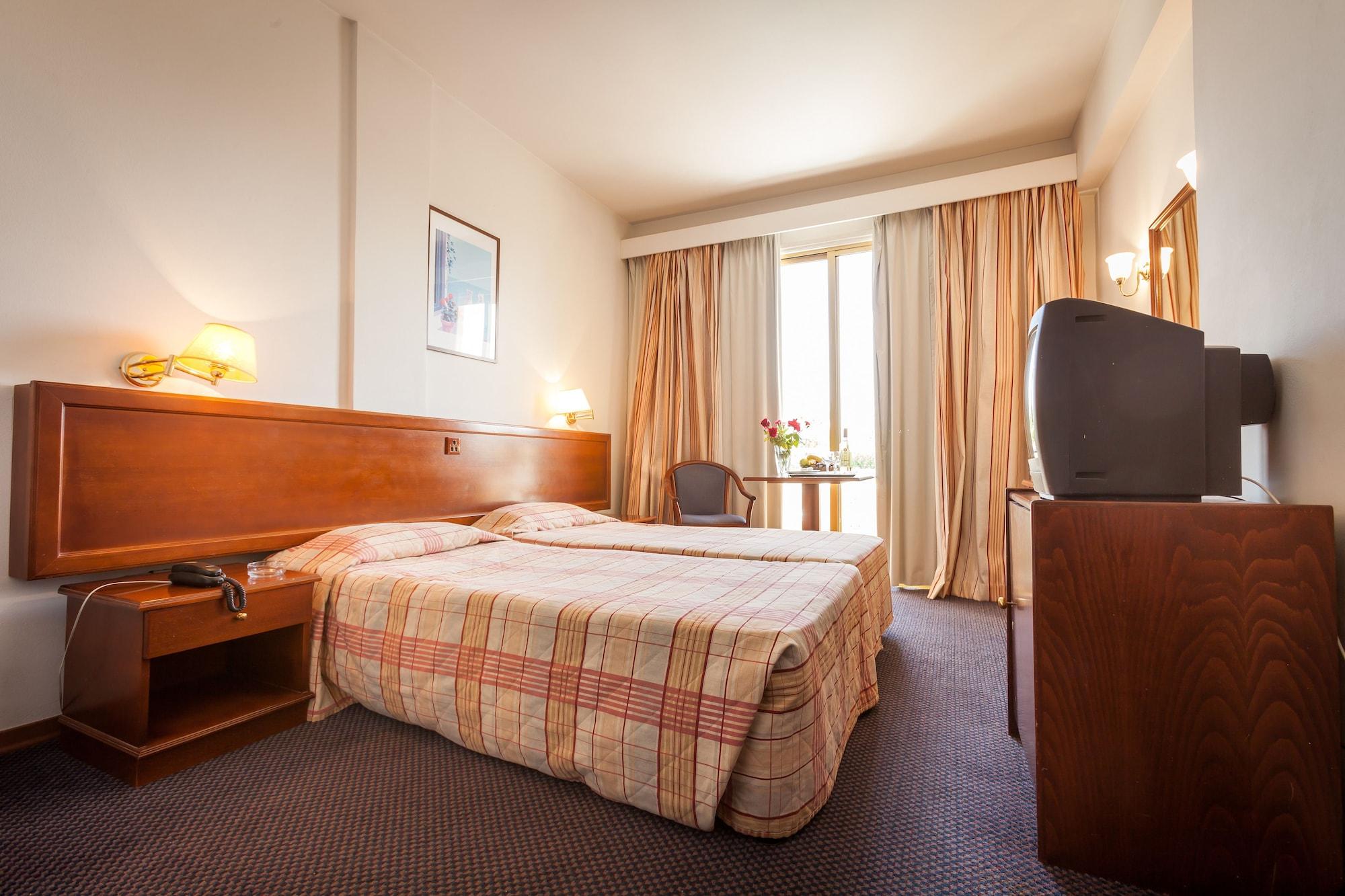 Crown Resorts Henipa Larnaca Luaran gambar