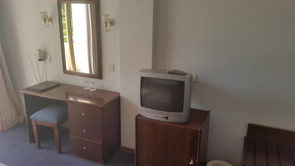 Crown Resorts Henipa Larnaca Luaran gambar