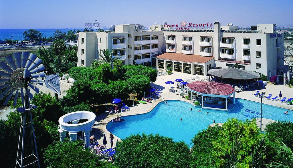 Crown Resorts Henipa Larnaca Luaran gambar