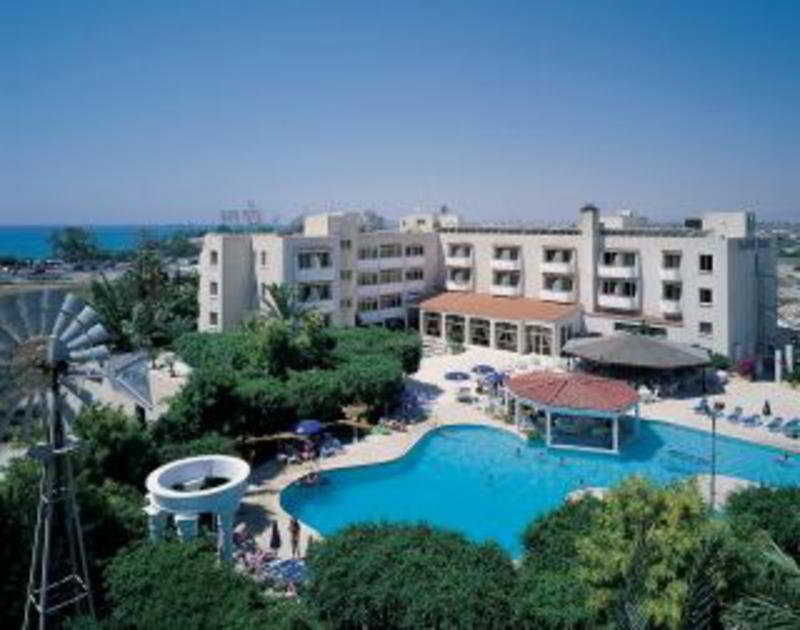 Crown Resorts Henipa Larnaca Luaran gambar